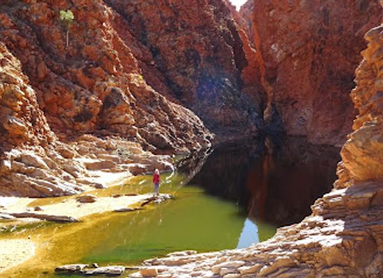 australia/macdonnell-ranges/landmark/redbank-gorge