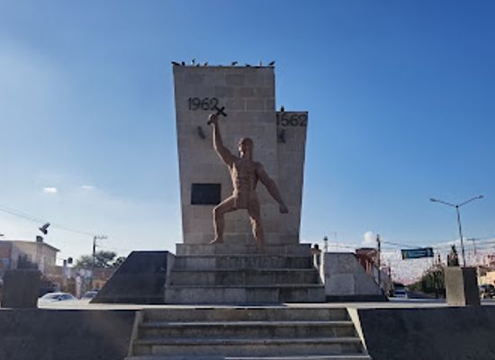 mexico/bajio/landmark/indian-monument