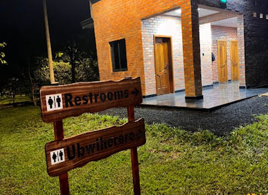 rwanda/kigali/kimihurura/landmark/kimihurura-roundabout-park