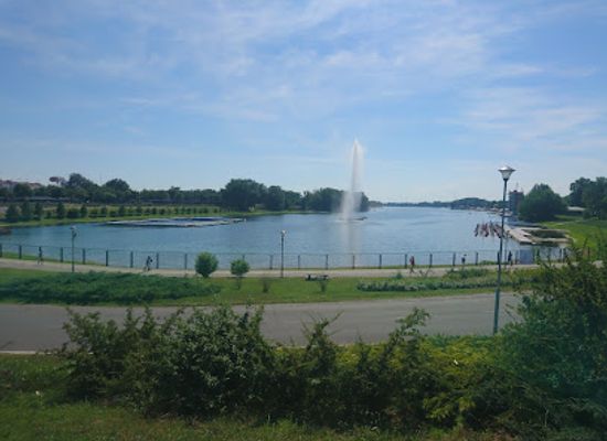 serbia/ada-ciganlija/landmark/ada-stonehenge