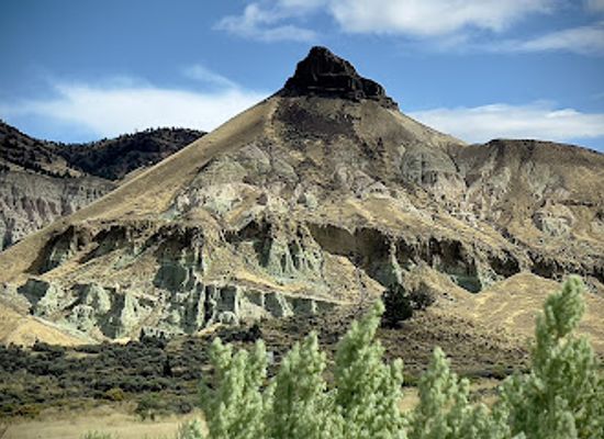 oregon/eastern-oregon/landmark/john-day-fossil-beds-national-monument-sheep-rock-unit