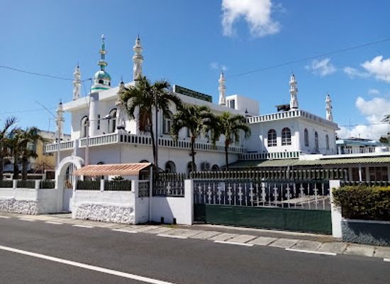 mauritius/grand-baie/landmark/masjid-ronaq-ul-islam-sunnee
