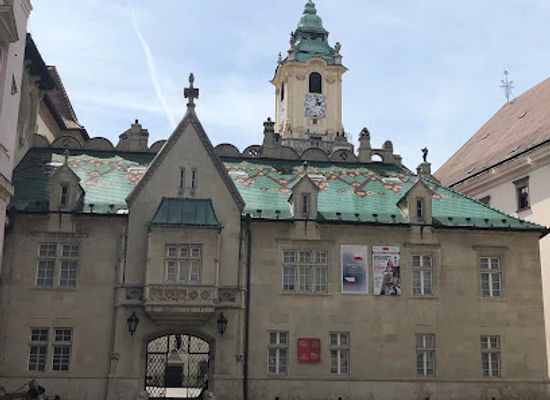 slovakia/zahorie/landmark/hall-of-mirrors-of-the-primate-s-palace
