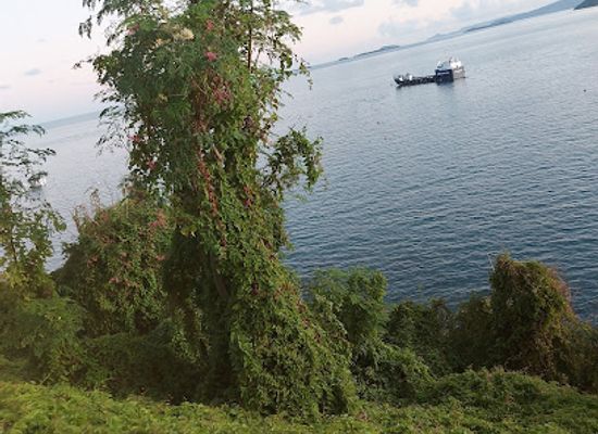 mayotte/dzaoudzi/landmark/maison-du-gouverneur