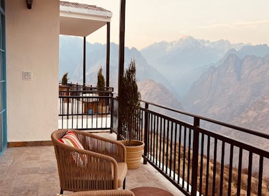 india/auli/landmark/faraway-cottages-auli