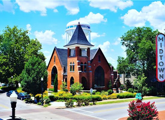 arkansas/bentonville/landmark/the-preacher-s-son