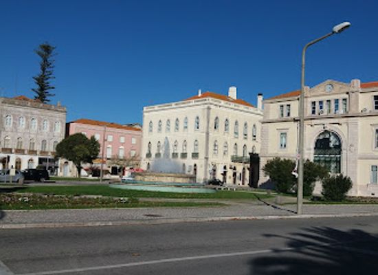 portugal/figueira-da-foz/landmark/camara-municipal-da-figueira-da-foz
