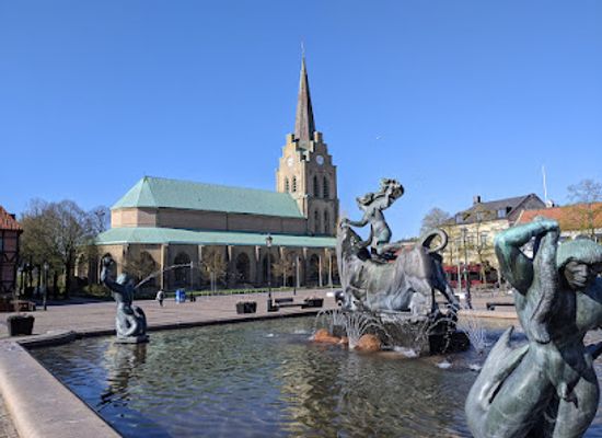 sweden/halland/landmark/europe-and-the-bull