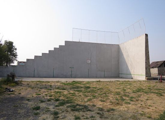 oregon/malheur-county/landmark/pelota-fronton