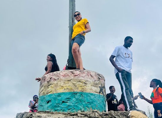 ghana/lake-volta/landmark/mt-gemi