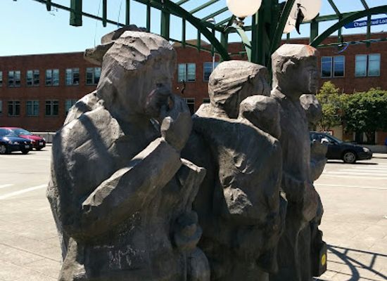 washington/puget-sound/landmark/waiting-for-the-interurban