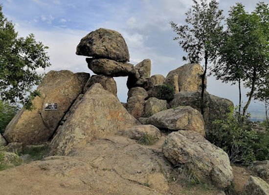 bulgaria/northeast-bulgaria/landmark/megalith