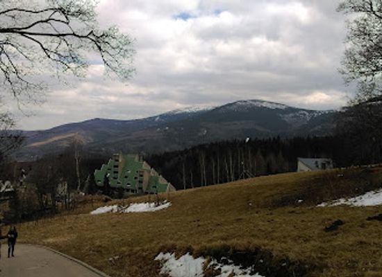 poland/karkonosze-mountains/landmark/place-of-gravitational-anomaly