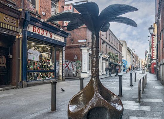 ireland/dublin/landmark/statue-palm