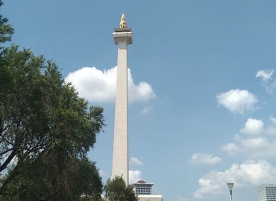 indonesia/east-java/landmark/monas