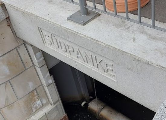 germany/berlin/landmark/mundung-sudpanke