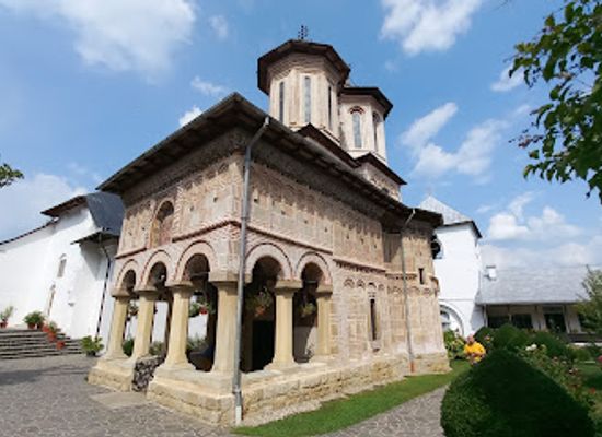 romania/ramnicu-valcea/landmark/one-tree-monastery