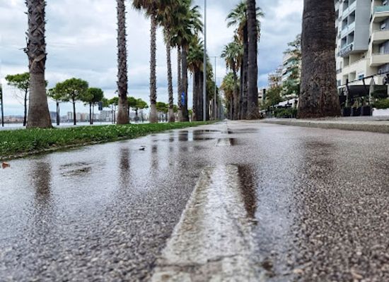 albania/vlora-region/landmark/plazhi-i-ri
