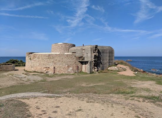 guernsey/herm/landmark/fort-hommet
