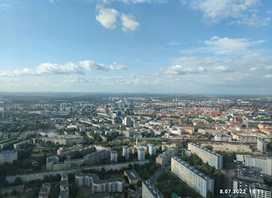 poland/wroclaw/krzyki/landmark/sky-tower-viewpoint
