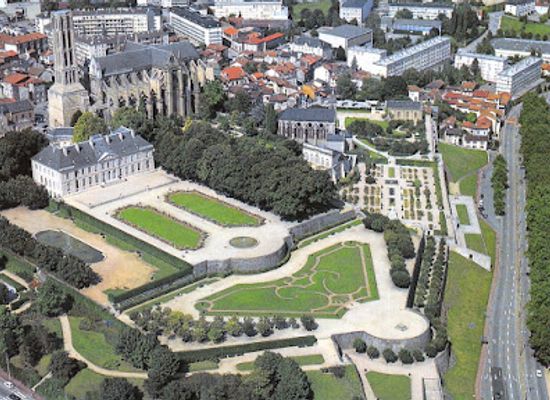 france/limoges/landmark/limoges-fine-arts-museum