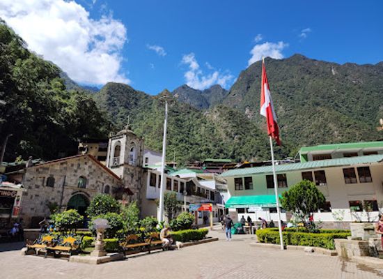 peru/machu-picchu/aguas-calientes/landmark/manco-capac-square