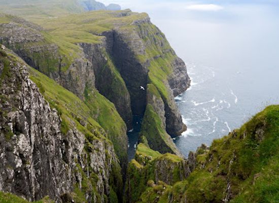 faroe-islands/sandavagur/landmark/dunnesdrangar