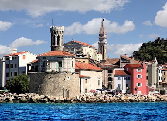 slovenia/piran/landmark/piranski-svetilnik