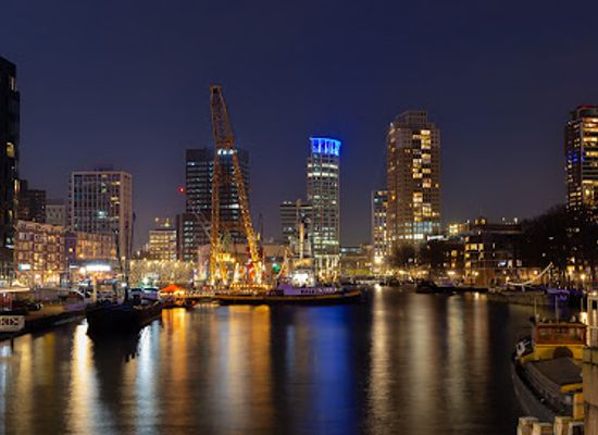 netherlands/rotterdam/landmark/de-zeemeeuw