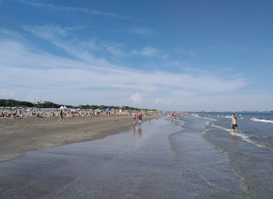 italy/veneto/landmark/spiaggia-lungomare-d-annunzio