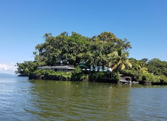 nicaragua/apoyo-lagoon/landmark/parque-central-de-granada