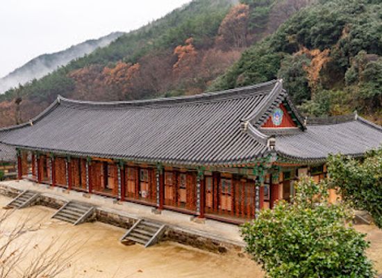 south-korea/honam-region/landmark/gakhwangjeon-hall