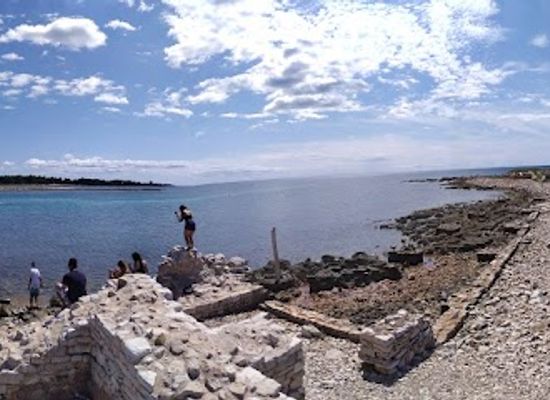 croatia/istria/landmark/romai-villa-rom