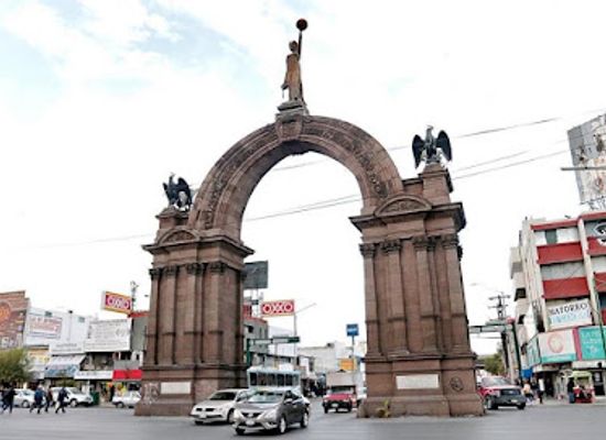 mexico/monterrey/centro/landmark/arco-de-la-independencia