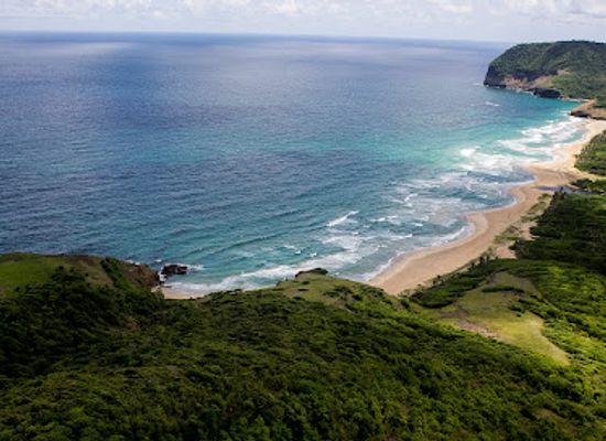 saint-lucia/gros-islet-quarter/landmark/grand-anse-beach
