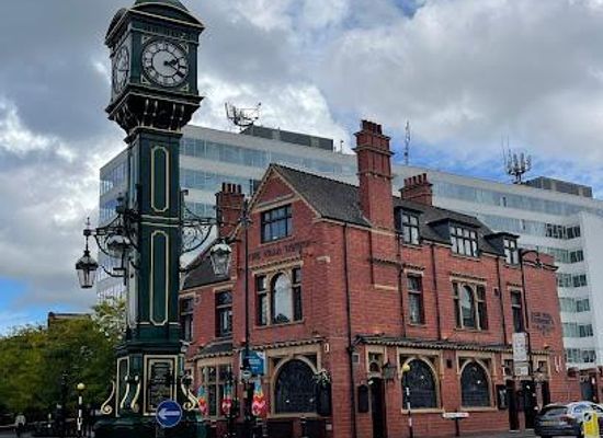 united-kingdom/stratford-upon-avon/landmark/chamberlain-clock