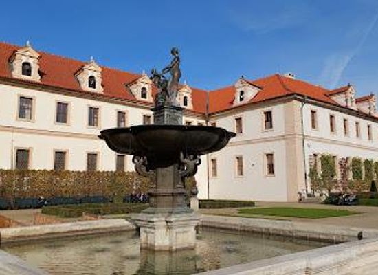 czechia/prague/landmark/waldstein-palace-wallenstein-palace