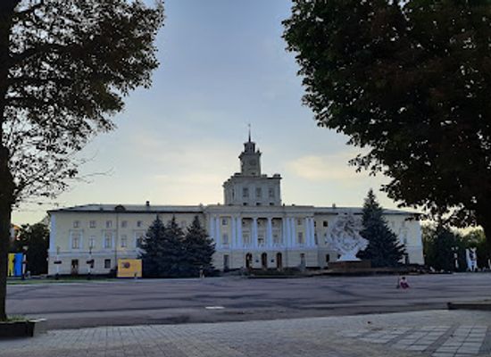 ukraine/khmelnytskyi/landmark/independence-square