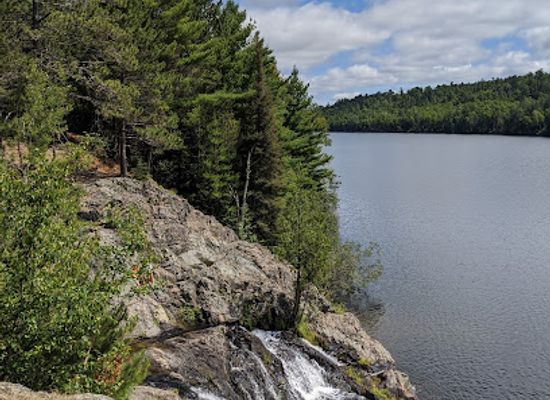 minnesota/boundary-waters-canoe-area-wilderness/landmark/dry-lake-falls