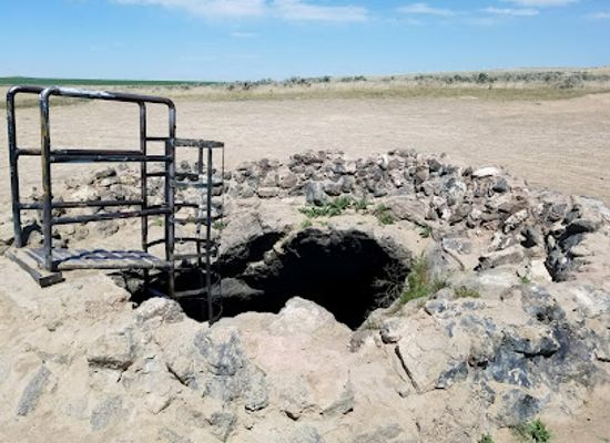 idaho/owyhee/landmark/kuna-caves