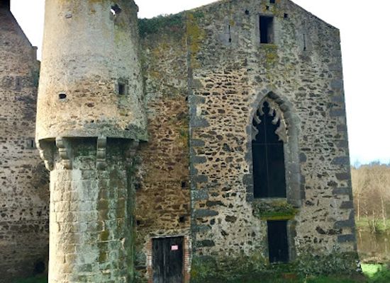 france/poitou-charentes/landmark/chateau-de-glenay