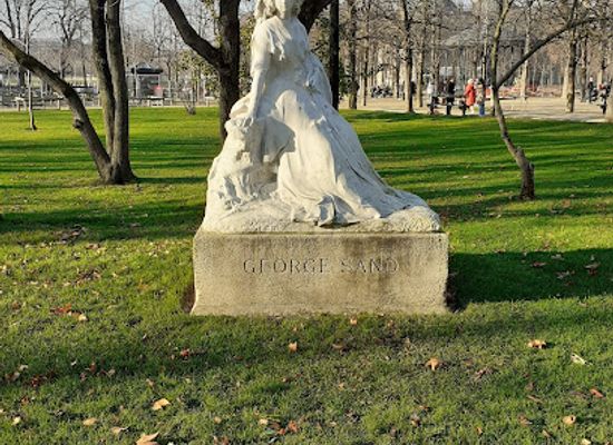 france/paris/landmark/statue-de-george-sand