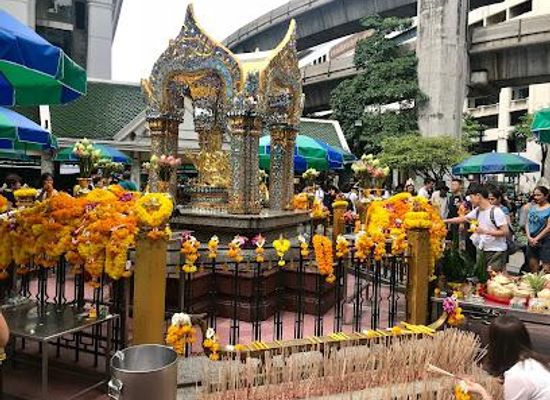 thailand/chao-phraya-river-basin/landmark/erawan-shrine