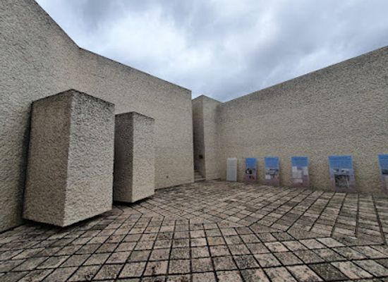 france/paris/landmark/memorial-to-the-massacre-of-october-17th-1961