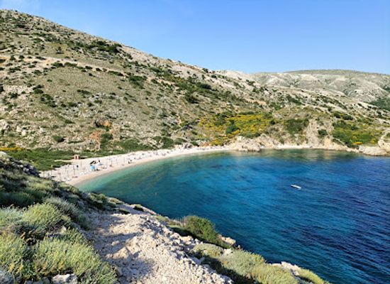 croatia/kvarner/landmark/oprna-bay
