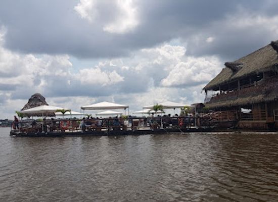 peru/iquitos/punchana/landmark/embarcadero-restaurante-al-frio-y-al-fuego