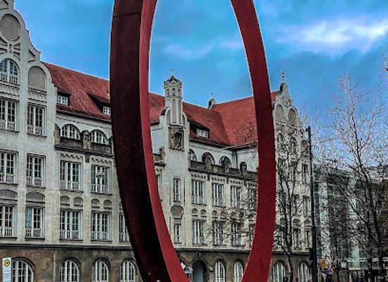 germany/munich/maxvorstadt/landmark/karl-stutzel-platz