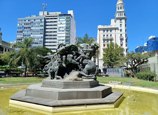 uruguay/metropolitan-area/landmark/juan-pedro-fabini-square