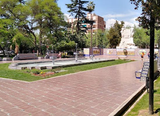 argentina/mendoza/landmark/plaza-espana