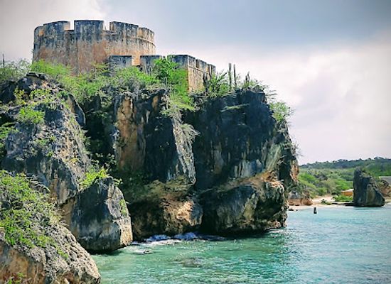 curacao/mahaai/landmark/fort-beekenburg